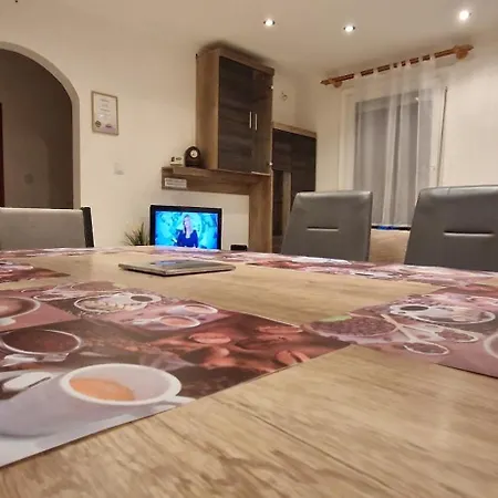Longapartman Διαμέρισμα *